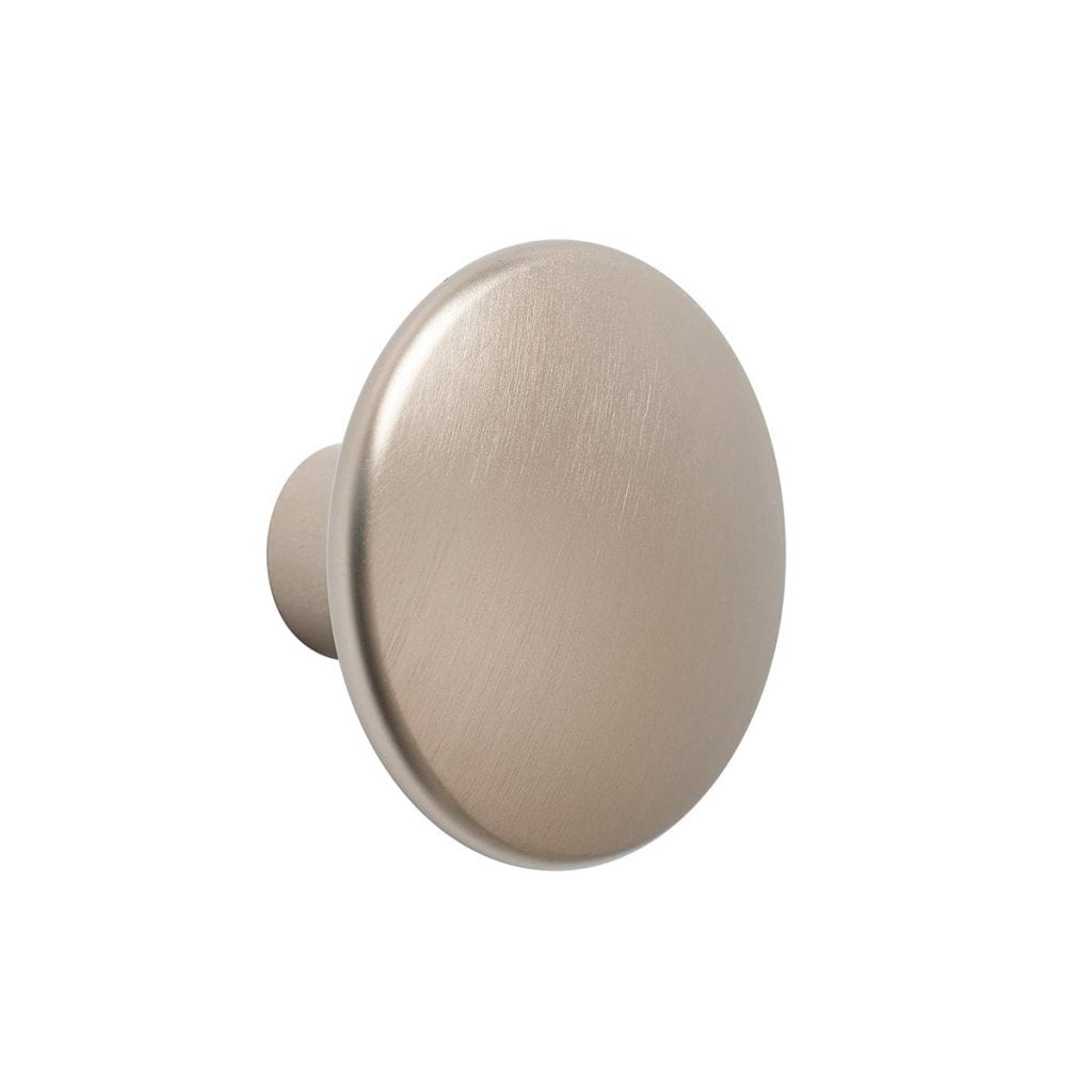 Cabide The Dots Metal pequeno – Taupe – Muuto 1 Cabide em metal pequeno The Dots – Taupe – Muuto