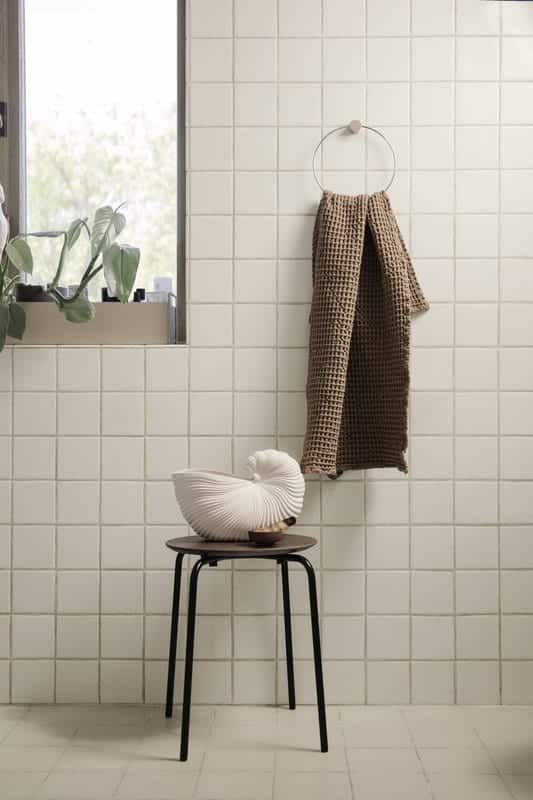 Ferm Living - Toalheiro - Towel Hanger Brass 2 Ferm Living - Toalheiro - Towel Hanger Brass - Image 2